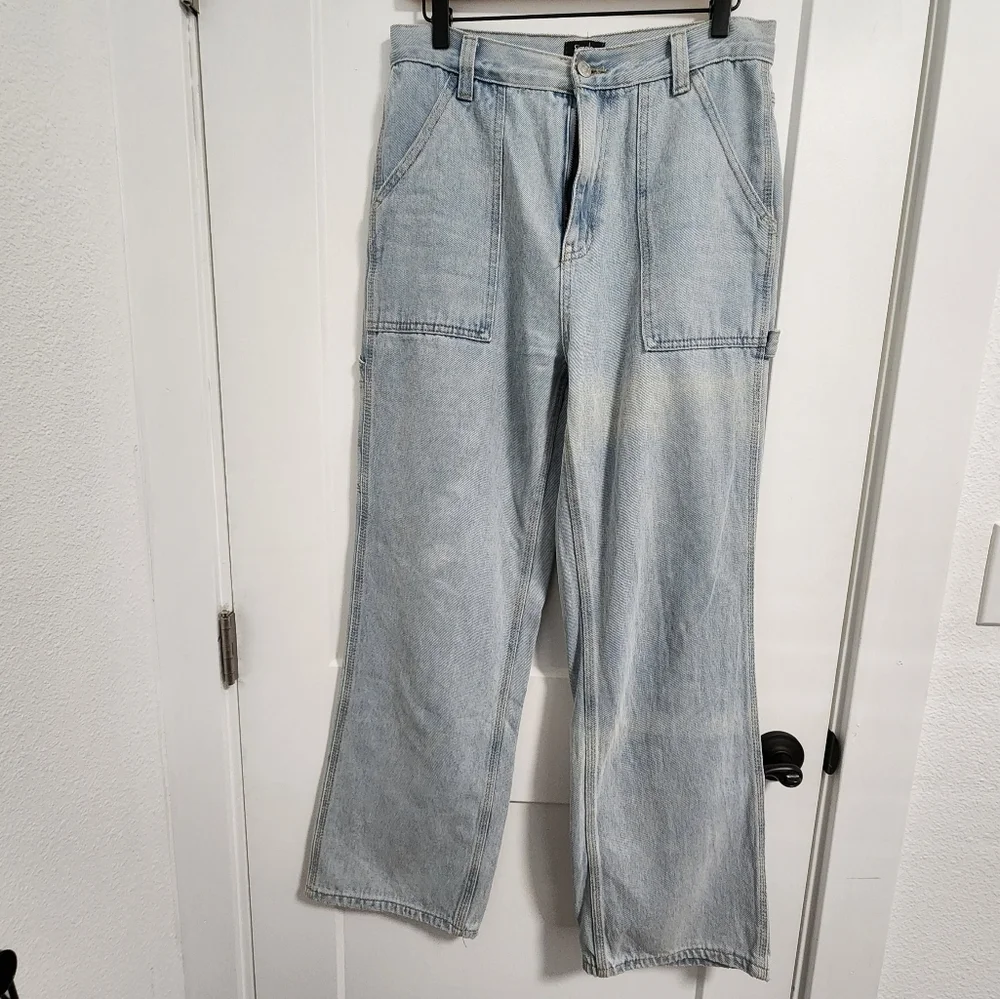 Simple Society Squared Pocket Wide Leg Light Wash Carpenter Jeans - Picture 2 of 8